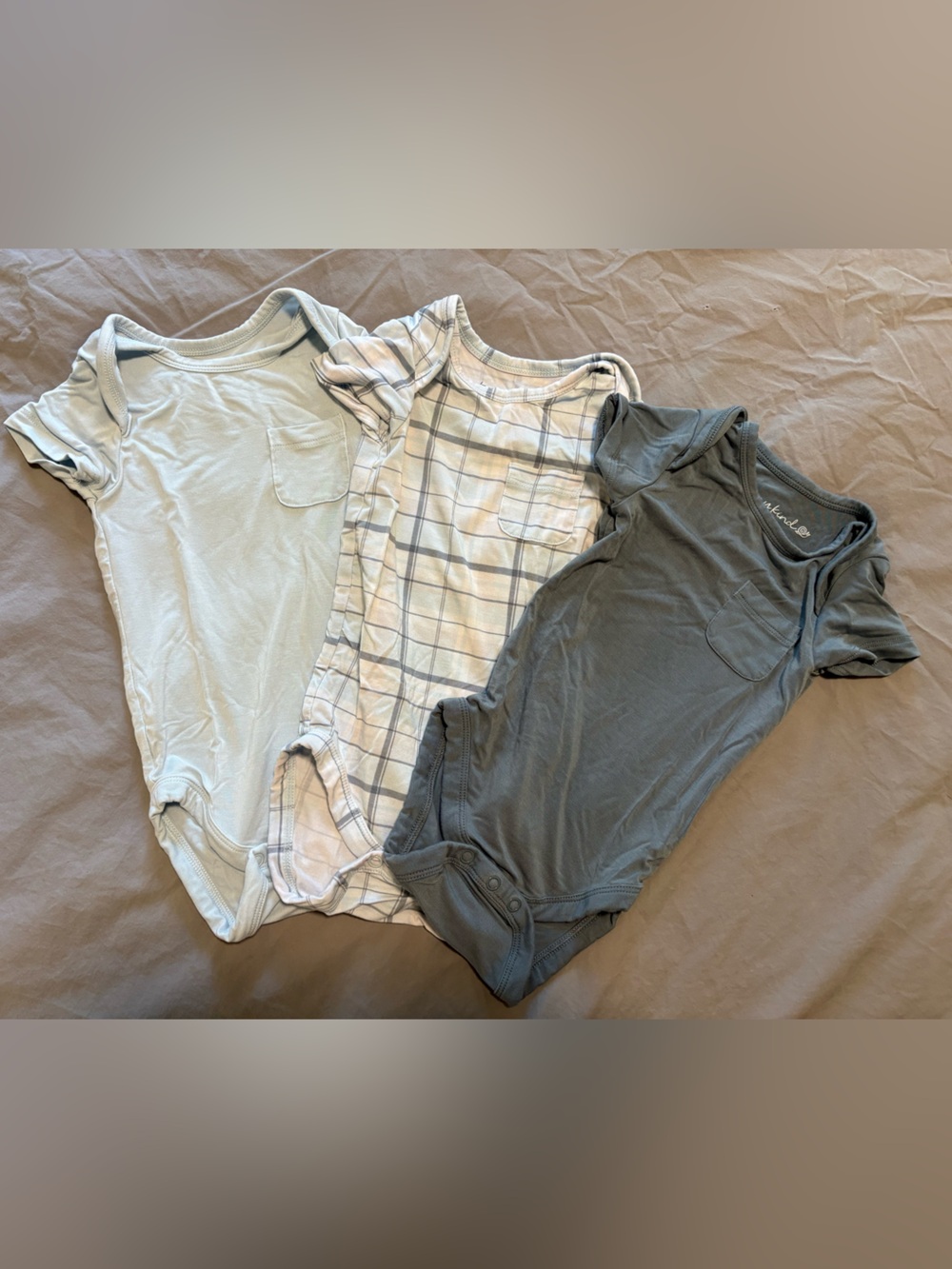 Tiny Kind 3-6M Bamboo Short-sleeve Bodysuit Set of 3